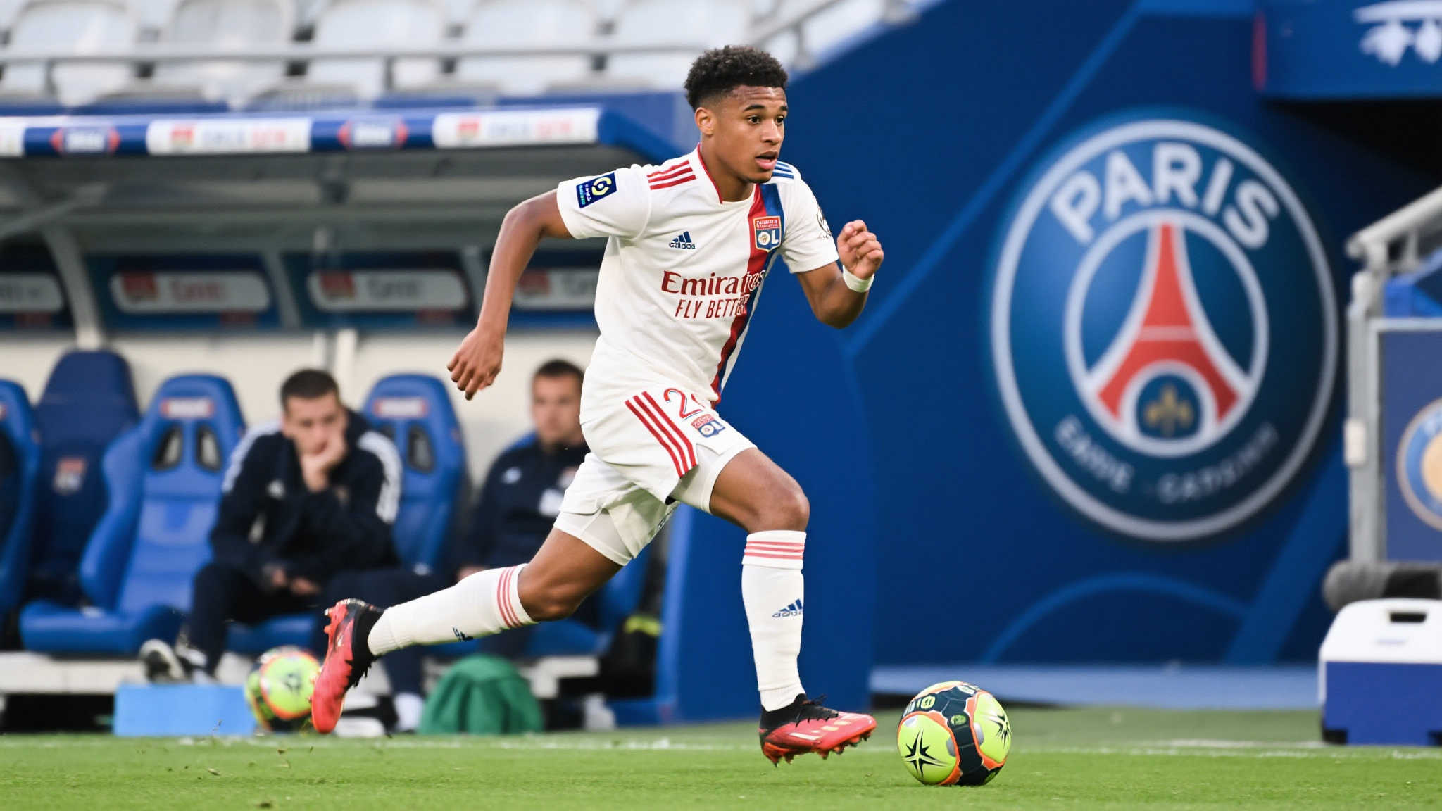 意甲新星夸安萨4000万欧加盟勒沃库森,签约至2030年 意甲新星夸安萨4000万欧加盟勒沃库森,签约至2030年